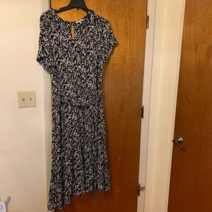 Woman within long Dress black and white size 26w